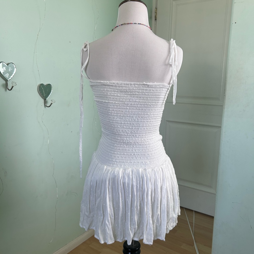 Isabelle’s Cabinet White Ruffle Beach Girl Next Door Summer White Dress - Picture 5 of 7